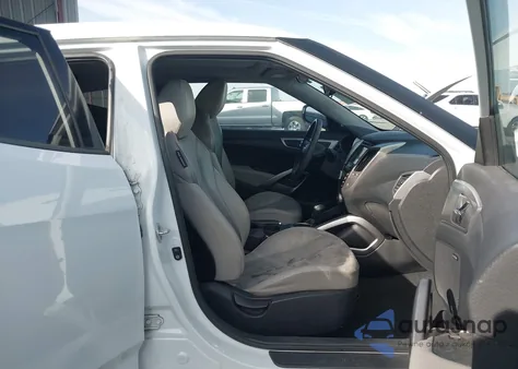 2012 Hyundai Veloster Base W/Gray z USA, uszkodzony, nr VIN KMHTC6AD7CU066353